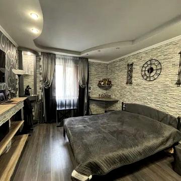 Боровіковського бульв., 5