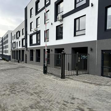 Лісова вул., 1-Б