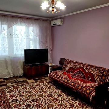 Червоної Калини просп. (Володимира Маяковського), 8-А