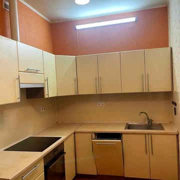 Генерала Генадія Воробйова вул. (Курська), 13-Е