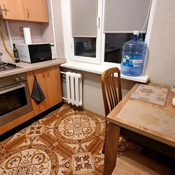 Академіка Стражеска вул., 9