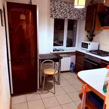 Гетьмана Павла Полуботка вул. (Попудренка), 32