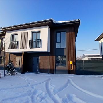 Полтавська вул.