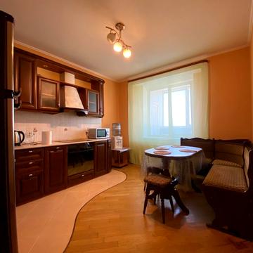 Здолбунівська вул., 3-Г