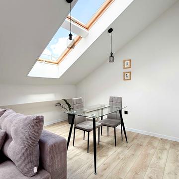 Березнева вул., 12