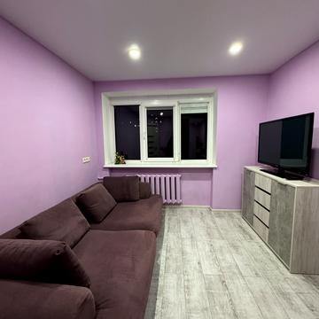 Гетьмана Івана Мазепи вул. (Топольна), 8