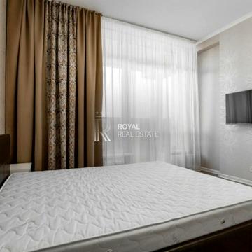 Андрія Верхогляда вул. (Михайла Драгомирова), 3