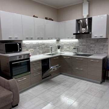 Саперне Поле вул., 12