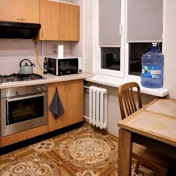 Академіка Стражеска вул., 9