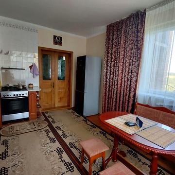 Центральна вул.