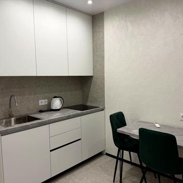 Мольєра вул., 77