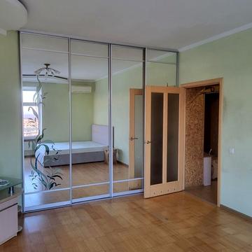 Плугова вул., 8а