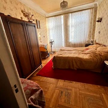 Зоологічна вул., 6