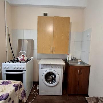 Андрія Малишка вул., 17