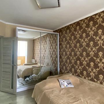 Панаса Мирного вул., 14/1а