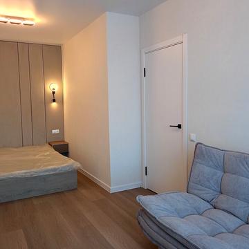 Довженка вул., (Будинок)