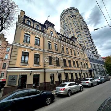 Несторівський пров., 8