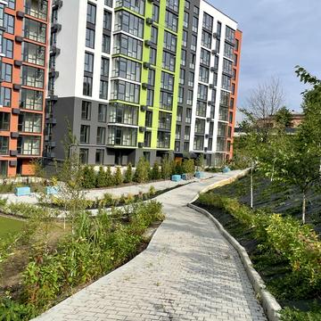 Тернопільська вул., (Будинок)