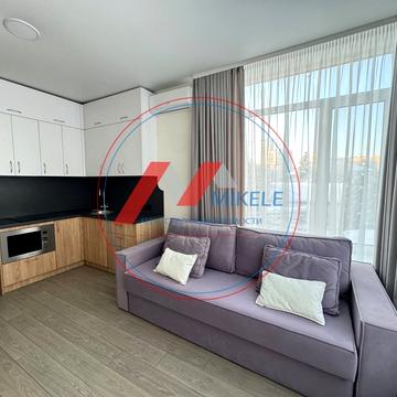 Залізнична вул., 32