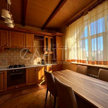 Волоська вул., 50/38