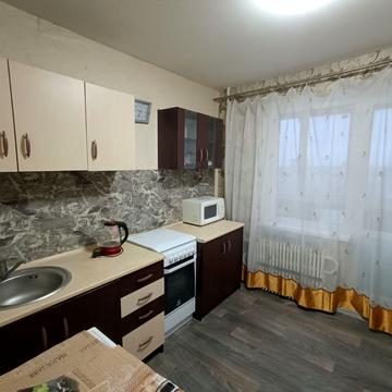 Юрія Кондратюка вул. (Комунарівська), 10