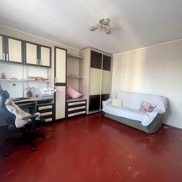 Левка Лукяненка вул. (Ватутіна), 46