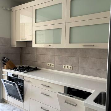 Боголюбова вул., 32