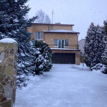 8 Березня, 25