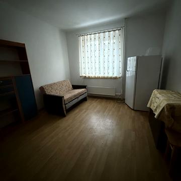 Зубрівська вул., 28