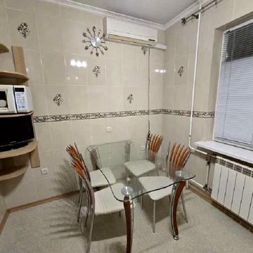 Південна вул., 3