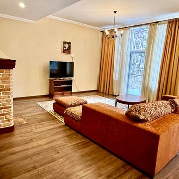 Лугова вул.