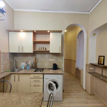 Велика Житомирська вул., 6-А