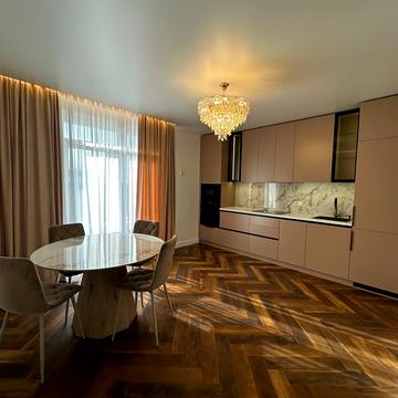 Івана Фогарашія вул., 17