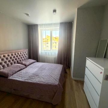 Пасічна вул., 171