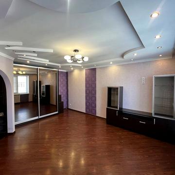 Героїв Крут вул. (Червоних Курсантів), 4а