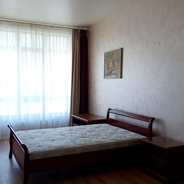 Метрологічна вул., 52Б