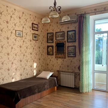 Гетьмана Павла Полуботка вул. (Попудренка), 18-А