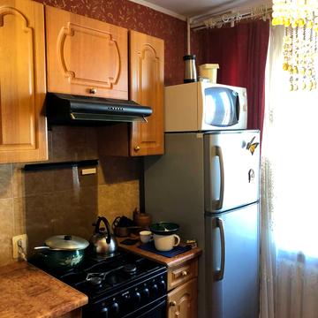 Євгена Патона вул., 2/4