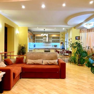 Введенська вул., 29/58