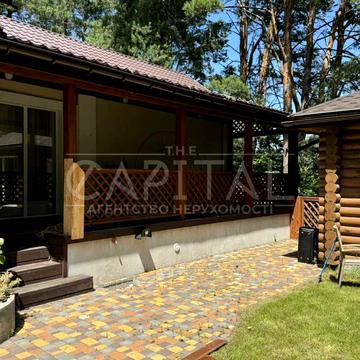 Анатолія Соловяненка вул., 136