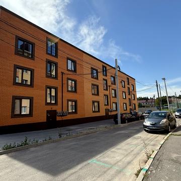 Грушевського вул., 6а