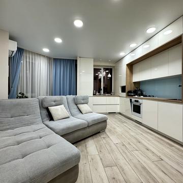 Героїв Небесної Сотні просп., 16/6