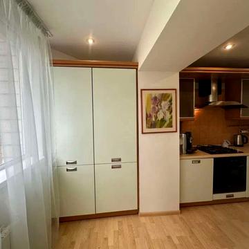 Миколи Соловцова вул., 3