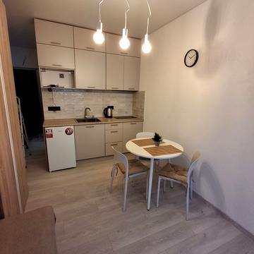 Пасічна вул., 150