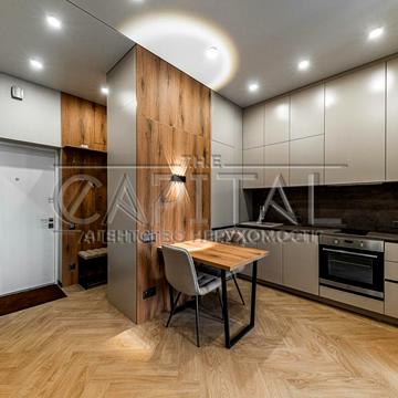 Ґарета Джонса вул. (Сімї Хохлових), 12