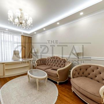 Андрія Верхогляда вул. (Михайла Драгомирова), 17