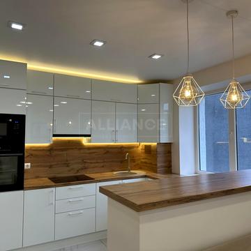 Приозерна вул., 42