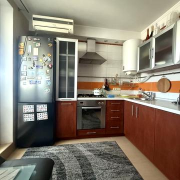 Павла Тичини просп., 20