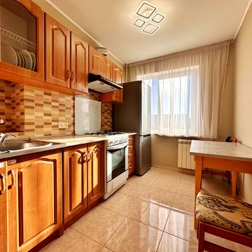 Наукова вул., 12