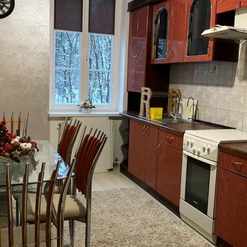 Стрийська вул., 72